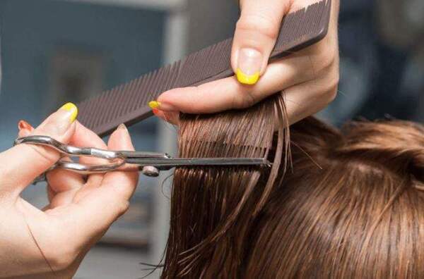 Curso de Cabeleireiro: O Que Você Vai Aprender e Onde Fazer? Curso de Cabeleireiro: O Que Você Vai Aprender e Onde Fazer?